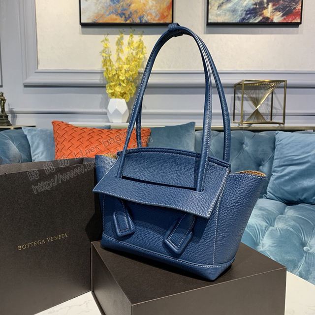 Bottega Veneta女包 純銅五金 寶緹嘉單肩女包 BV小號手提包 壓紋牛皮手拎包  gxz1070